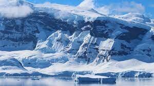 Antartica is Discovered