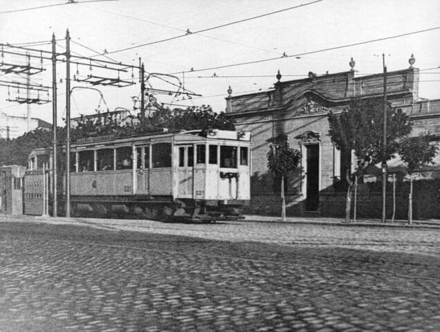 "Tramways":