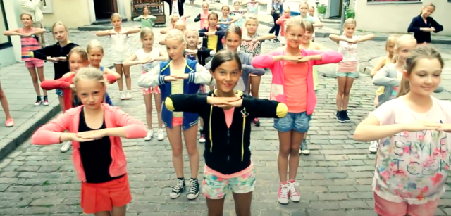 Stuudio dotE tantsuvideo "Lähme tantsima" Tallinnas