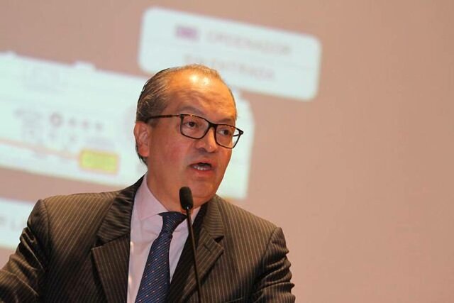 El estado debe 11 billones a operadores de la salud