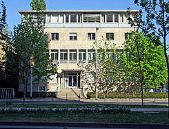 (TC) “Instituto de Investigación Social”