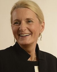 Erste Frau Direktorin des Deutschen Zentrums für Luft- und Raumfahrt (DLR)