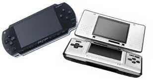 Se lanzan Nintendo DS y la PlayStation Portable (PSP)