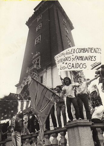 Los ex combatientes comienzas a luchar por ser reconocidos como tales.