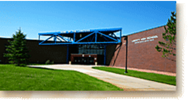 Yo entré en el grado de nueve de la Liberty High School.