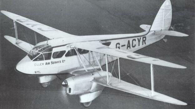 Franco sale de Canarias a Tetuán en el Dragón Rapide.