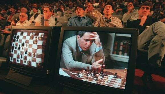 Cuarta era. 1985-1995