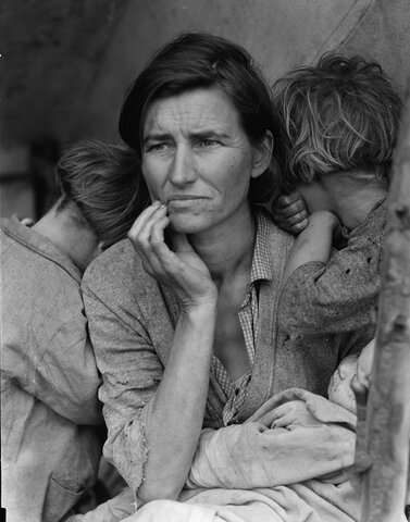 Dorothea Lange Takes Her Famous Picture, "Migrant Mother"