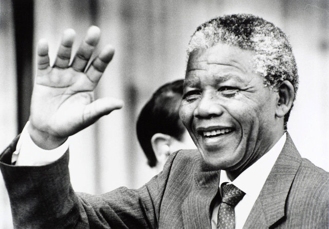 Gran contribuyente a el Humanismo Democrático (Nelson Mandela)