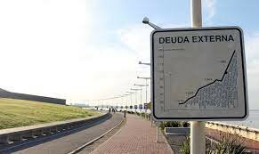 La educación para el desarrollo se caracterizó en esta época por: