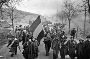 Los franquistas recuperan Teruel