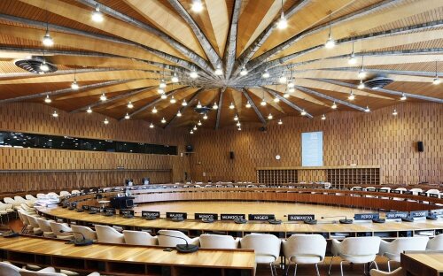 SEGUNDA REUNION DE LA UNESCO