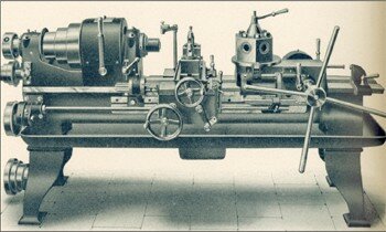 primer torno automatizado