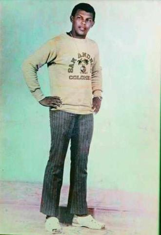 Disco El grande, El Medallón