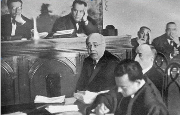 Dimisión del gobierno Azaña