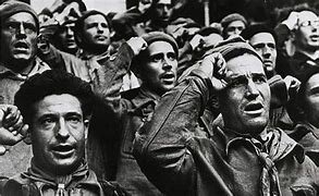 La URSS envía sus primeros equipos de ayuda a los republicanos. Llegan los primeros miembros de las Brigadas Internacionales.