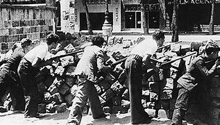 Las fuerzas republicanas derrotan a las tropas italianas en la batalla de Guadalajara.