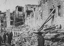 Los franquistas conquistan Bilbao y el resto de los territorios vascos que no se hallaban bajo su control.