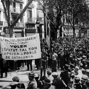 FRANQUISTAS LANZAN UNA OFENSIVA A CATALUÑA