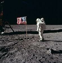 1969 Neil Armstrong trepitja la lluna