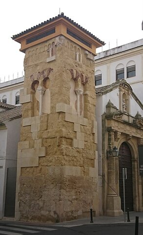 Alminar de San Juan de los Caballeros. (s. IX-X).