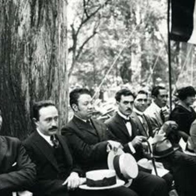 Timeline: Reconstrucción nacional (1946-1973)