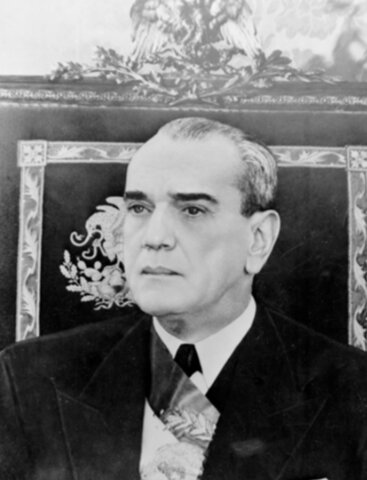 Asume la presidencia Adolfo Ruiz Cortinez