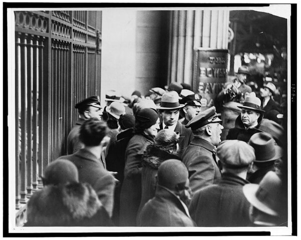 BANK RUNS CAUSE MULTIPLE FAILURES