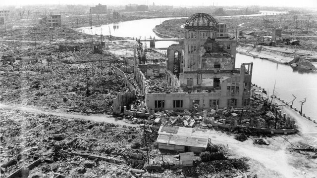 EE.UU. Lanza una Bomba atómica en Hiroshima