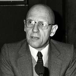 MICHEL FOUCAULT