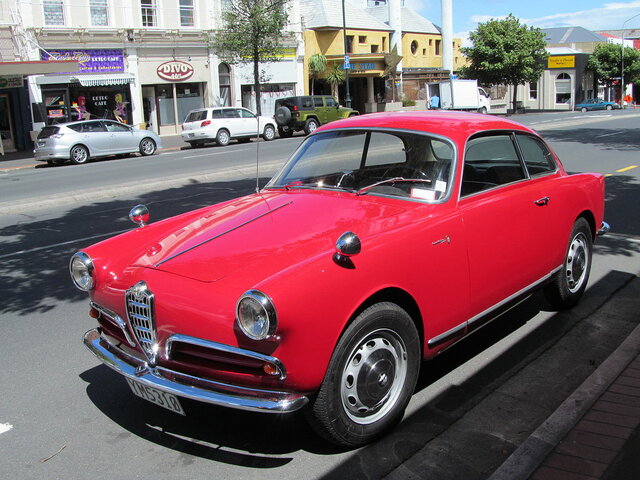 CAMPO AUTOMOVILÍSTICO: ALFA ROMEO GIULIETTA