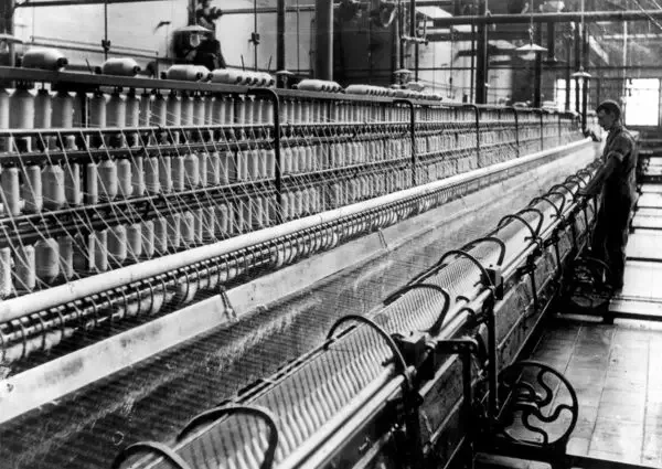 William Horrocks further improves the power loom