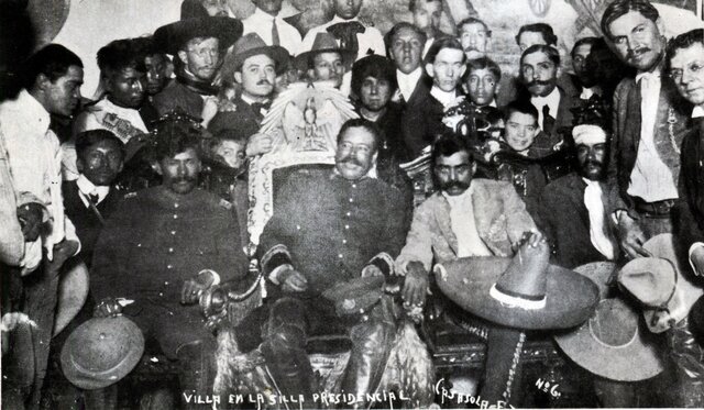 Francisco Villa y Emiliano Zapata en la silla presidencial