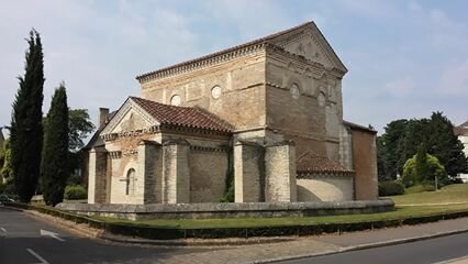 Iglesia de San Juan de Poitiers