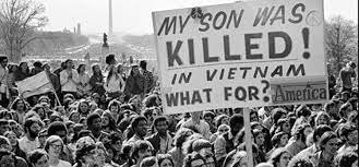 people protest the vietnam war
