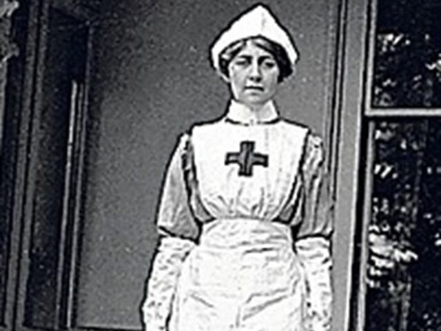 Agatha Christie durante la primera guerra mundial trabajo de enfermera