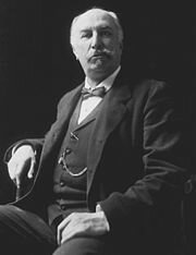 Mussolini Forms Alliance with Giovanni Giolitti