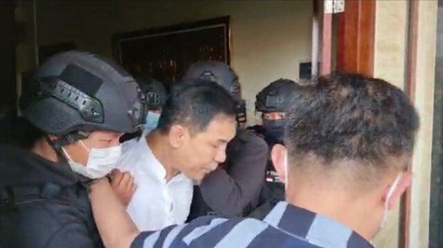 DENSUS 88 TANGKAP MUNARMAN (Mantan Sekjen Eks FPI)