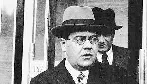 Juan Negrín nuevo presidente de la República (mayo)