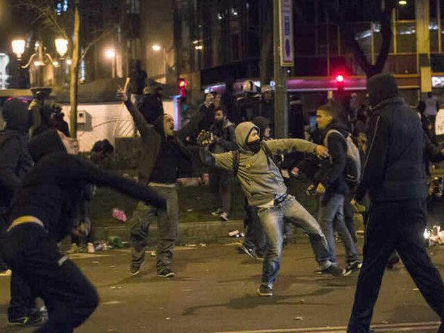 Comienzan las acciones violentas