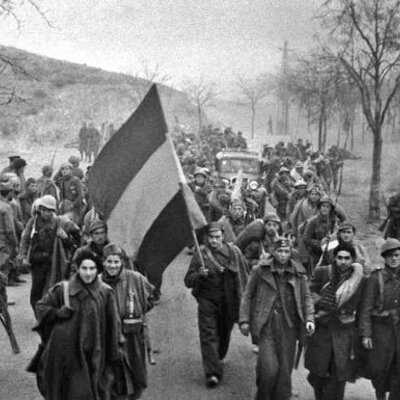 Timeline: Sublevación militar y Guerra Civil (1936-1939). Dimensión política e internacional del conflicto. Evolución de las dos zonas. Consecuencias de la guerra.