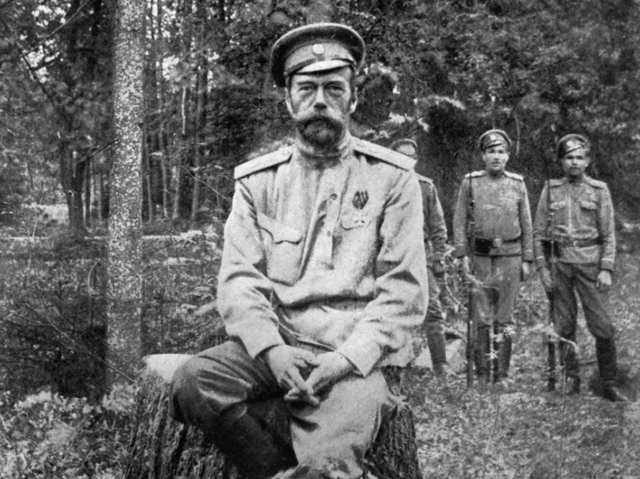 Tsar Nicholas abdicates