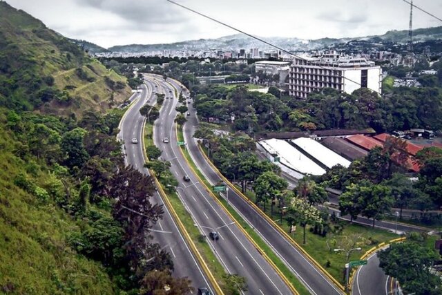 Construcción de la Cota Mil