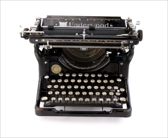 CREACIÓN DE LA MAQUINA DE ESCRIBIR