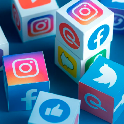 Timeline: Las Redes Sociales