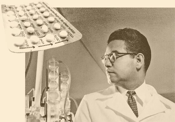 La píldora anticonceptiva fue elegida por el Departamento de Patentes de los Estados Unidos de América como uno de los 40 inventos más importantes registrados entre 1794 y 1964.