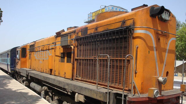 diesel engine trains