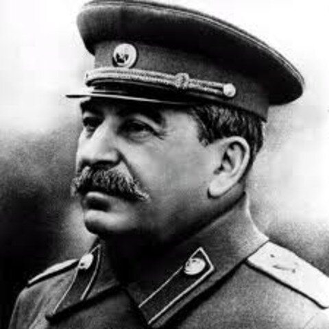 Iósif Stalin [BIOGRAFIA]
