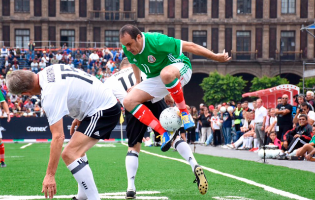 Del barrio a la cancha