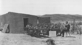Timeline: Principales hitos/sucesos políticos y educativos del periodo 1884-1916 en Argentina